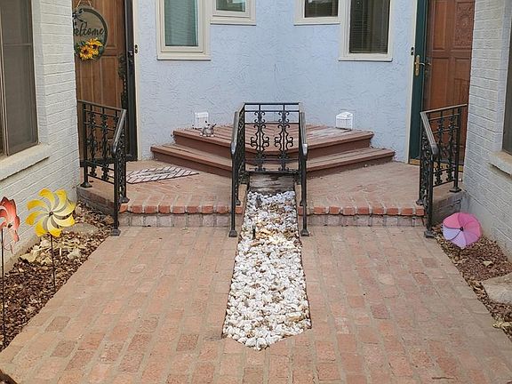2nd image of 1224 N Grant Ave