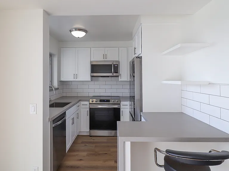 813 E Anapamu St #1E — Photo 6