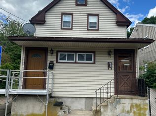 82-84 Lee St, West Haven, CT 06516