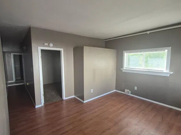 50 W Monroe St Floor 1, Mount Holly, NJ 08060