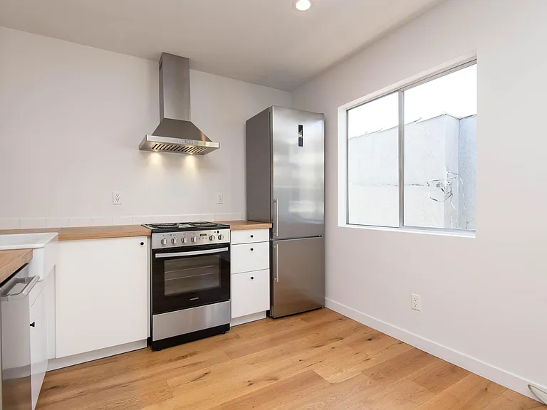 5935 Chula Vista Way #204 — Photo 10
