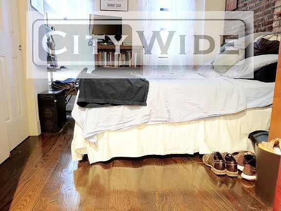 5th image of 216 E 95th St APT 2W