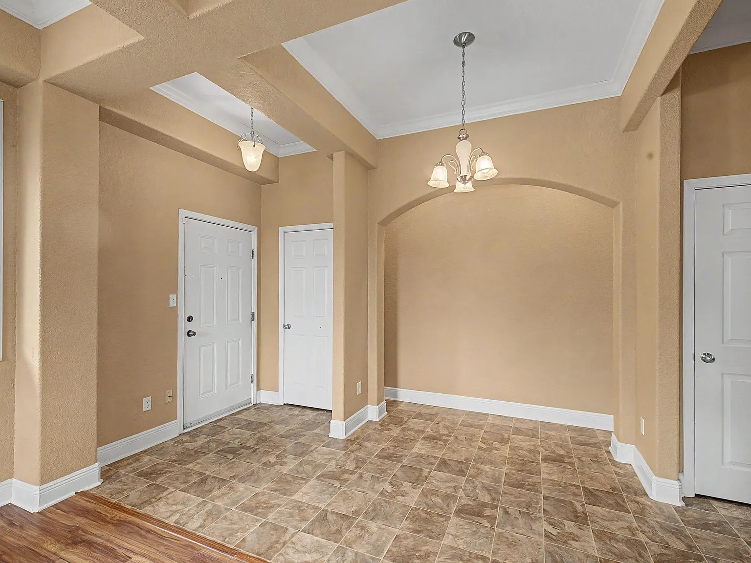 72nd Avenue South 542 - D — Photo 3