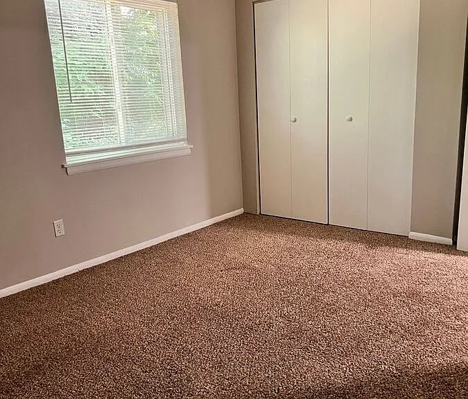 1147 Abbey Ln #B3 — Photo 5