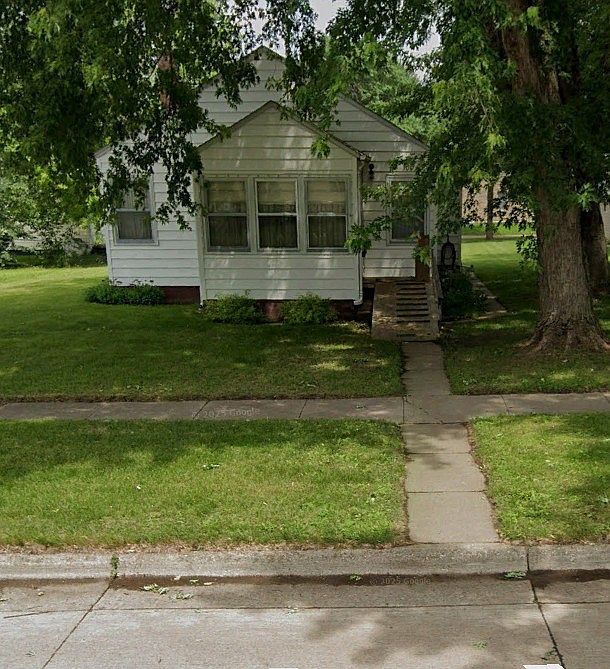1st image of 304 S Randall St
