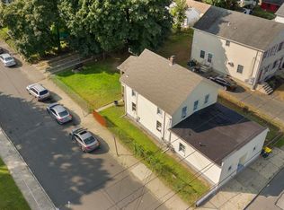 47 Grove St, Ansonia, CT 06401