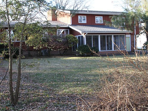 5th image of 764 Milford Dr