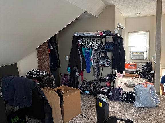4th image of 120 Boardman St Unit 2