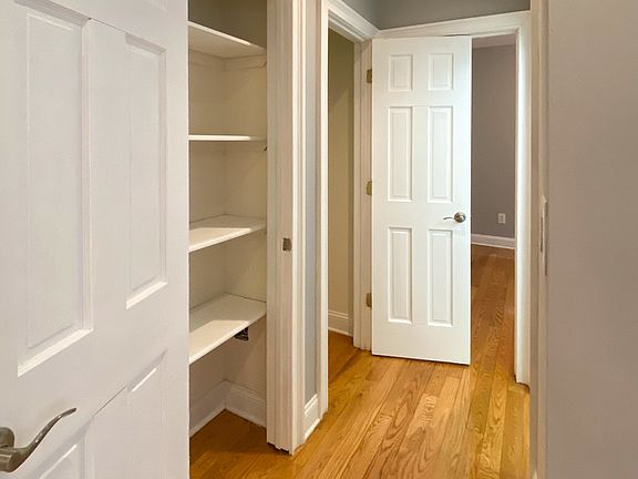 5th image of 991 President St APT 2E