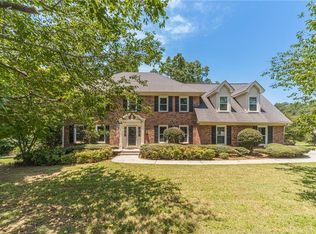 4989 Woodfall Dr SW, Lilburn, GA 30047