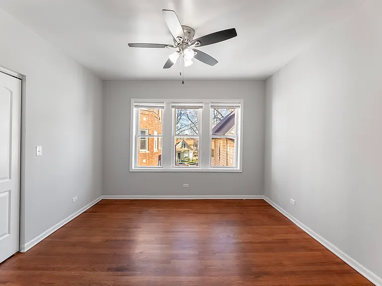7626 S Drexel Ave — Photo 7