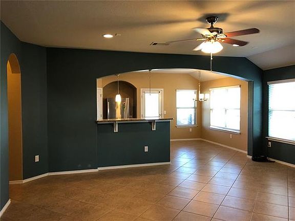 2nd image of 5995 Heron Dr