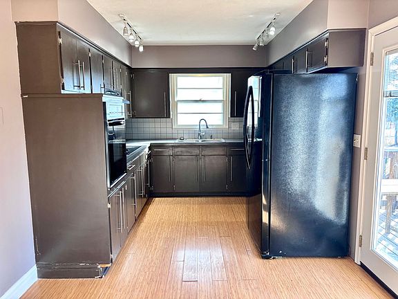 2nd image of 2524 S 123rd Ave