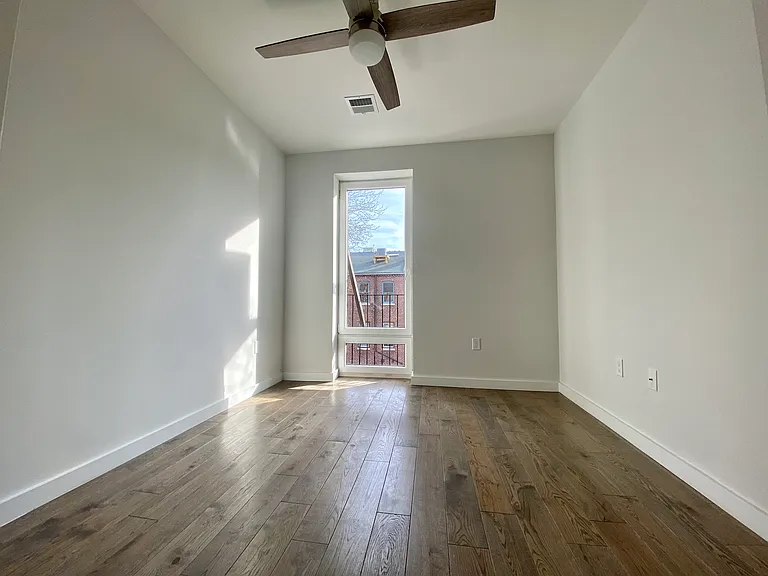 7 Wigglesworth St #3 — Photo 9