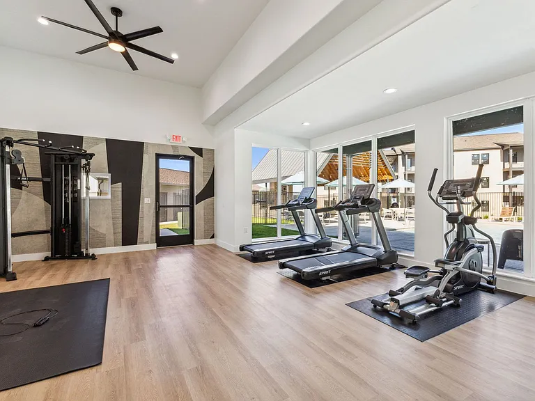 Stone Creek Flats - Brand New Apartments in Sherman, Texas — Photo 9