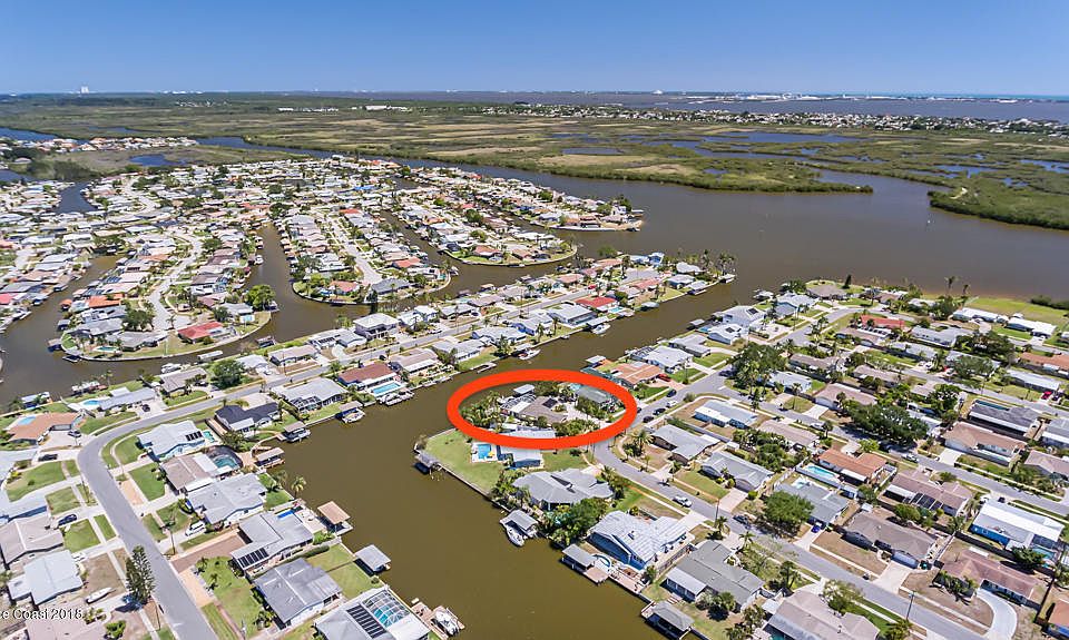 1st image of 260 Surf Spray Dr