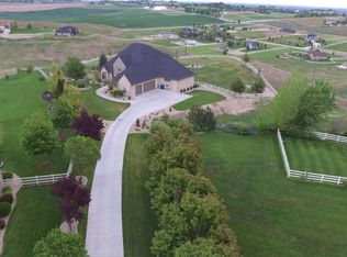 25480 Deep Canyon Dr, Star, ID 83669