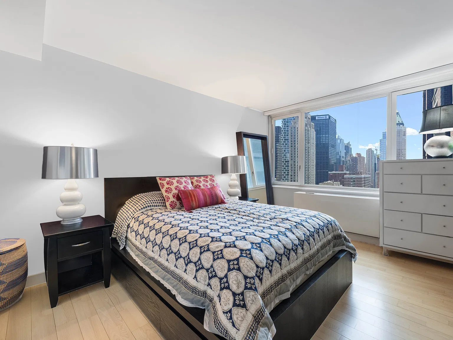 322 West 57th Street — Photo 3