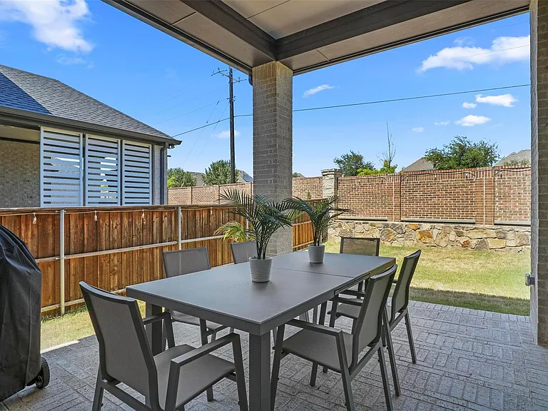 5322 Statesman Ln — Photo 35