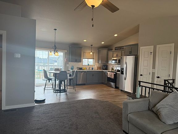 4th image of 672 Valor Ct