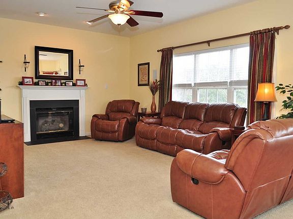 5th image of 3801 Highland Dr