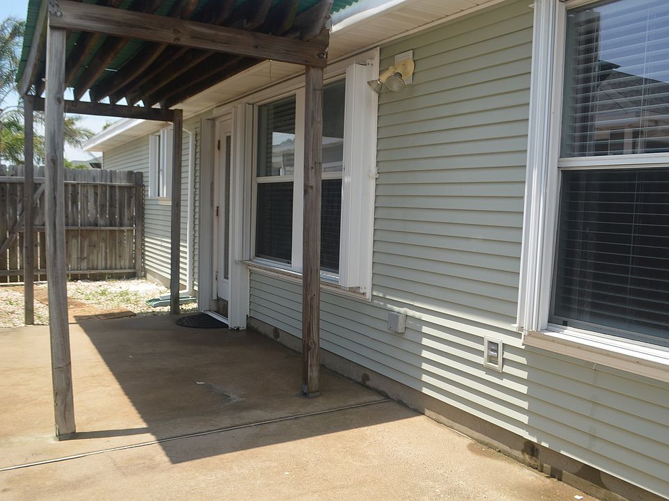 15649 Palmira Ave APT B, Corpus Christi, TX 78418 | Zillow