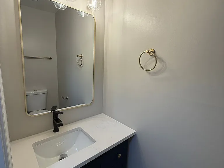 5853 Suitland Rd — Photo 13