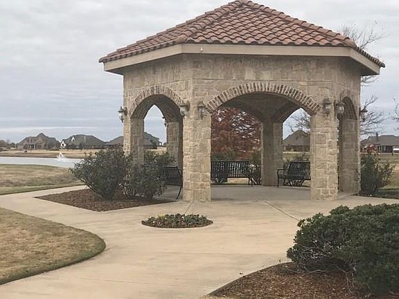3rd image of 1485 Windpointe Dr