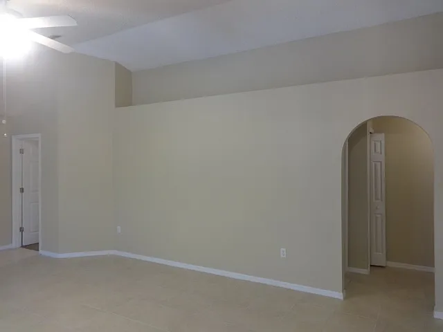 2056 Redwood Cir NE — Photo 3