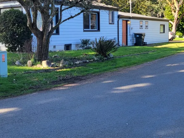 3917 Grove Rd NW, Olympia, WA 98502