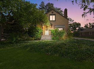 4825 Stonewall Ave, Downers Grove, IL 60515