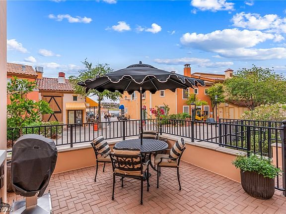 2nd image of 30 Strada Di Villaggio #170
