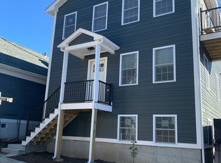 121 Grand View St UNIT 1, Providence, RI 02906
