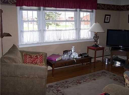 4th image of 7 Franklin Ave