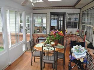 32 Warwick Dr, Shalimar, FL 32579