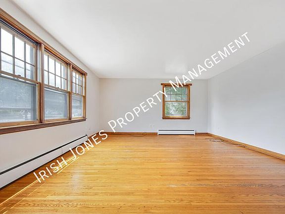 3rd image of 864 Millersport Hwy APT 1
