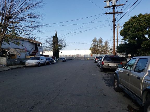 5th image of 186 Buckingham Ave