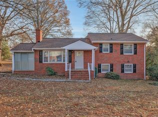 7407 Dell Dr, North Chesterfield, VA 23235