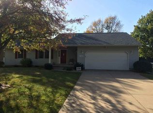 11604 9th St, Milan, IL 61264