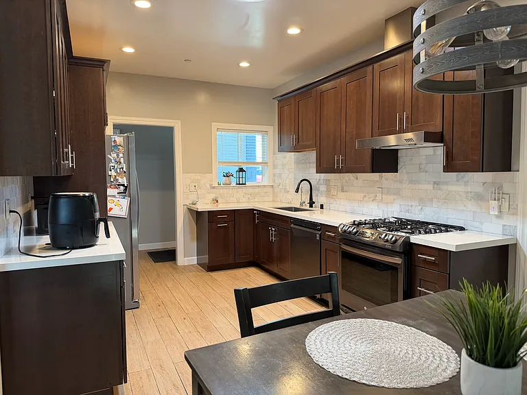 3461 Santiago Dr — Photo 24