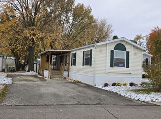 15 Holly Park Dr, Greenwood, IN 46143