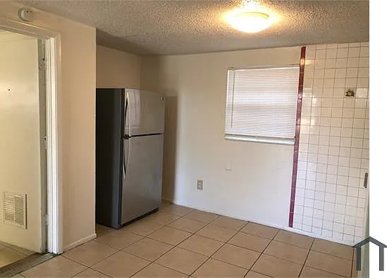8519 N Branch Ave — Photo 6
