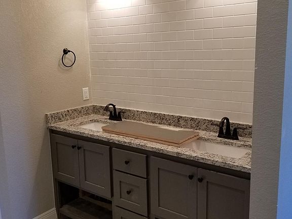 5th image of 3843 W Maclura Way