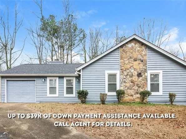 1050 Chapman Cir, Stone Mountain, GA 30088