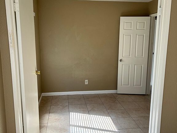 4th image of 13635 Verbena Dr APT A