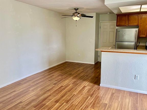 5th image of 432 Edgehill Ln Unit 41