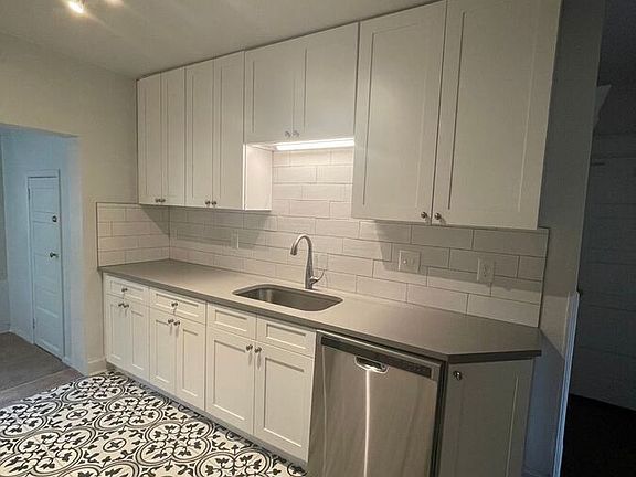 3rd image of 6045 W 39th Ave APT 2