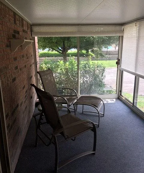 Pleasantdale Dr — Photo 19