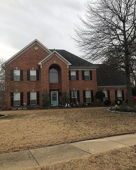 2nd image of 147 Cottonwood Cir S