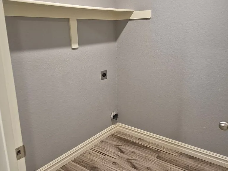9002 Chanel Pl — Photo 13